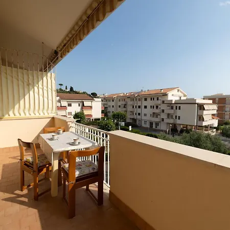 Vivilo Collection - Santa Laura Balcony * Sperlonga